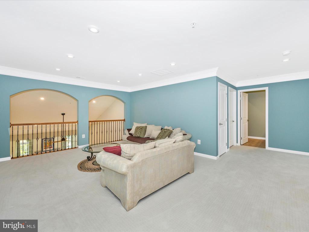 5358 Red Mulberry Way