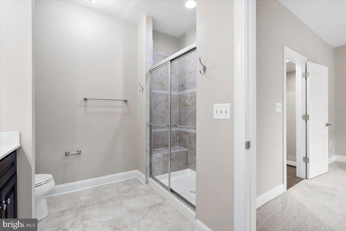 42 MAXWELL SQ #32
