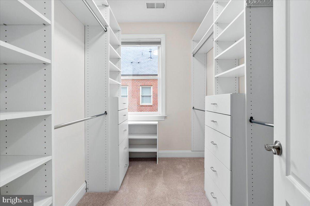 42 MAXWELL SQ #32