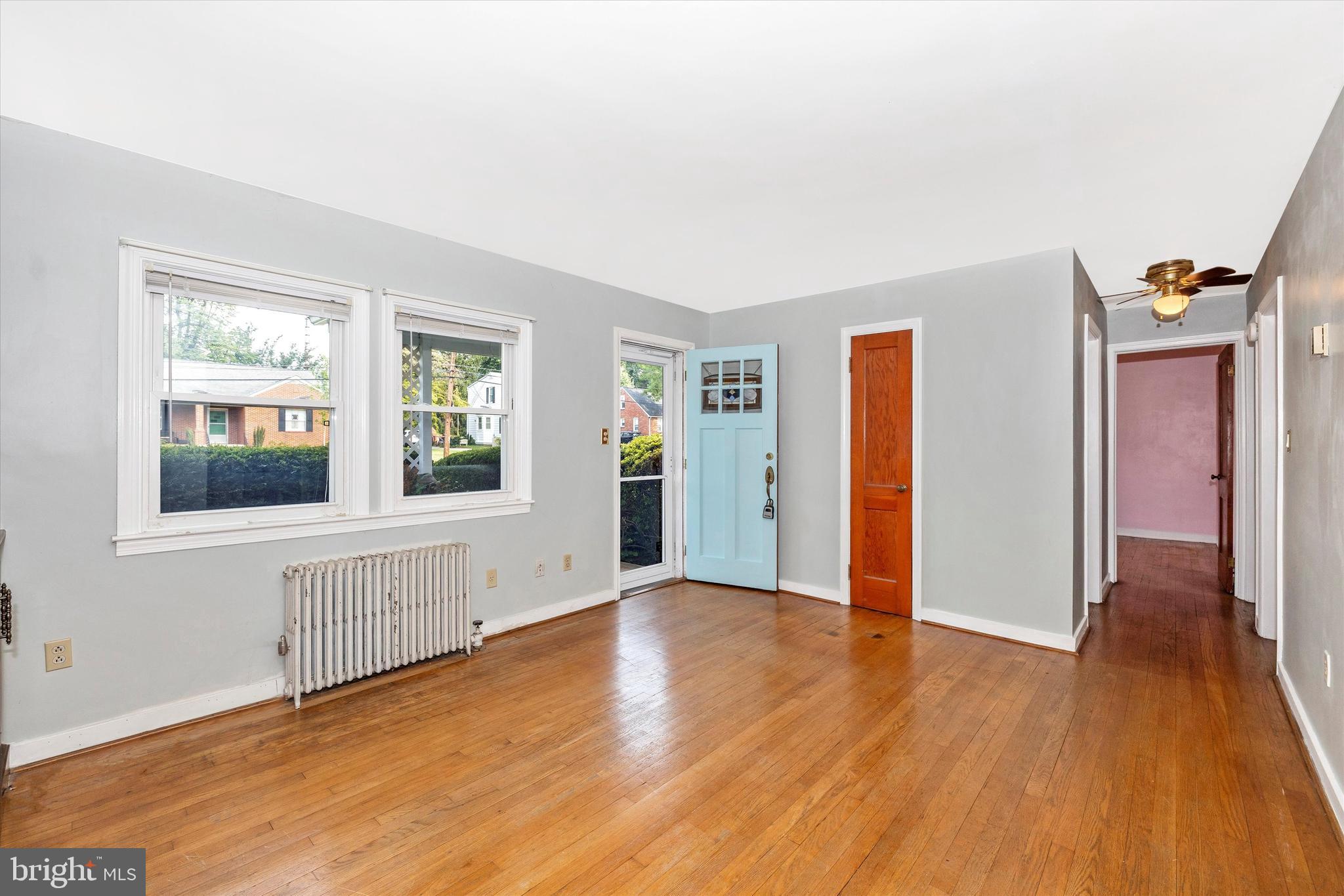 412 Lee Pl
