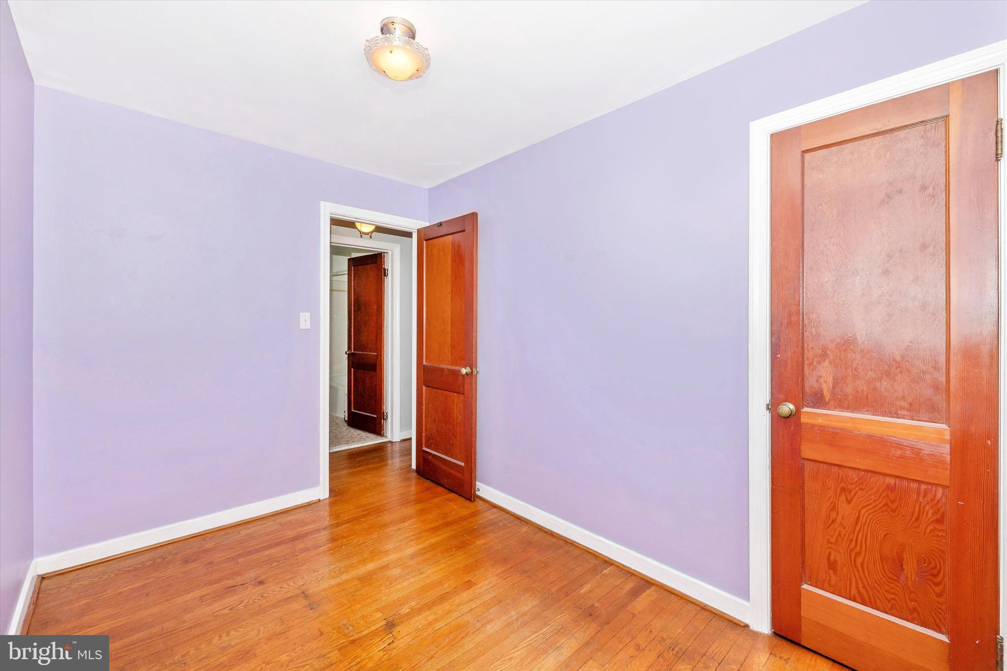 412 Lee Pl