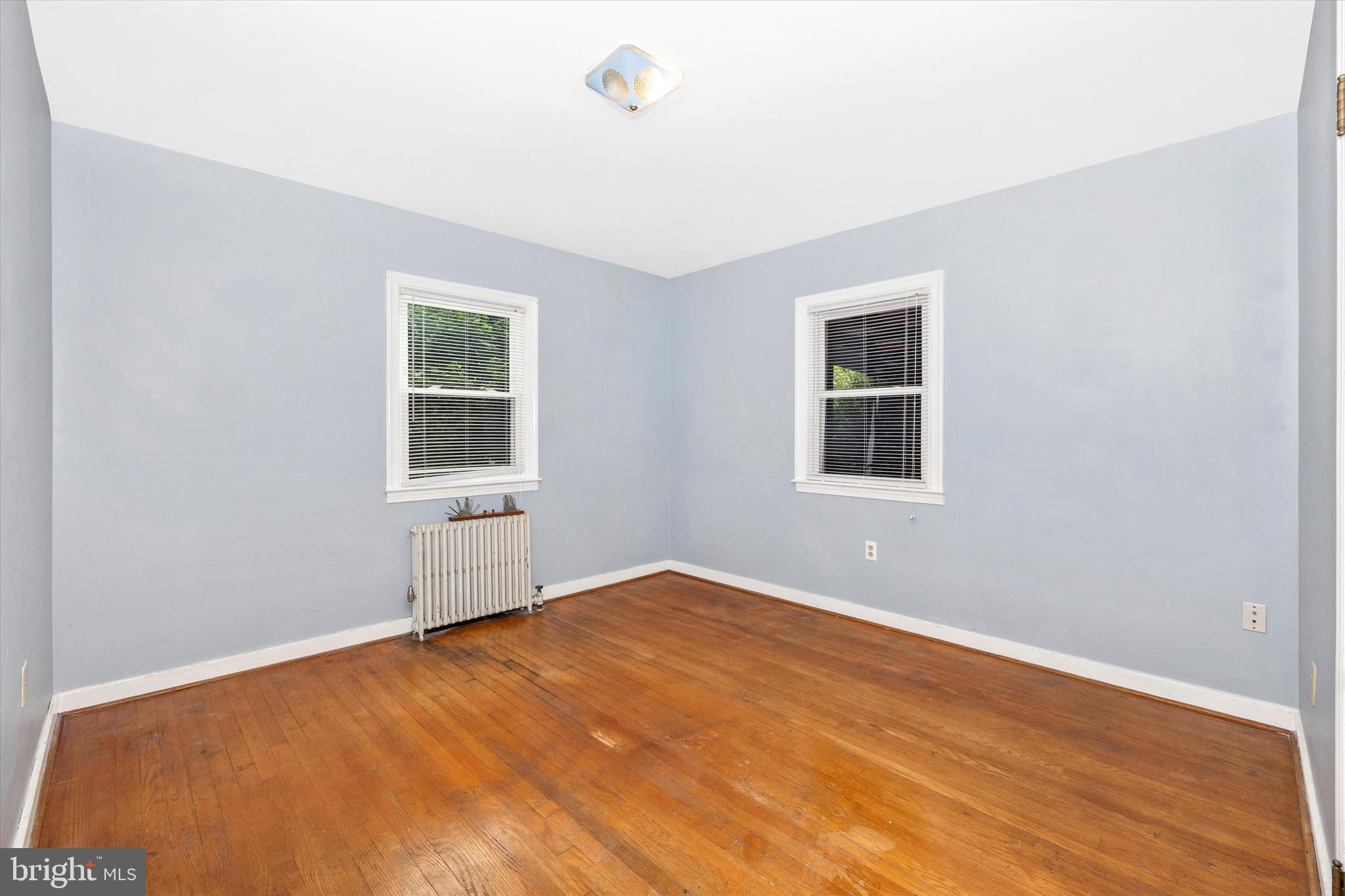 412 Lee Pl