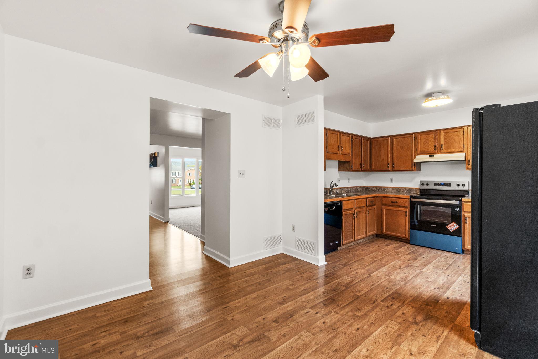 110 E HAMMAKER STREET