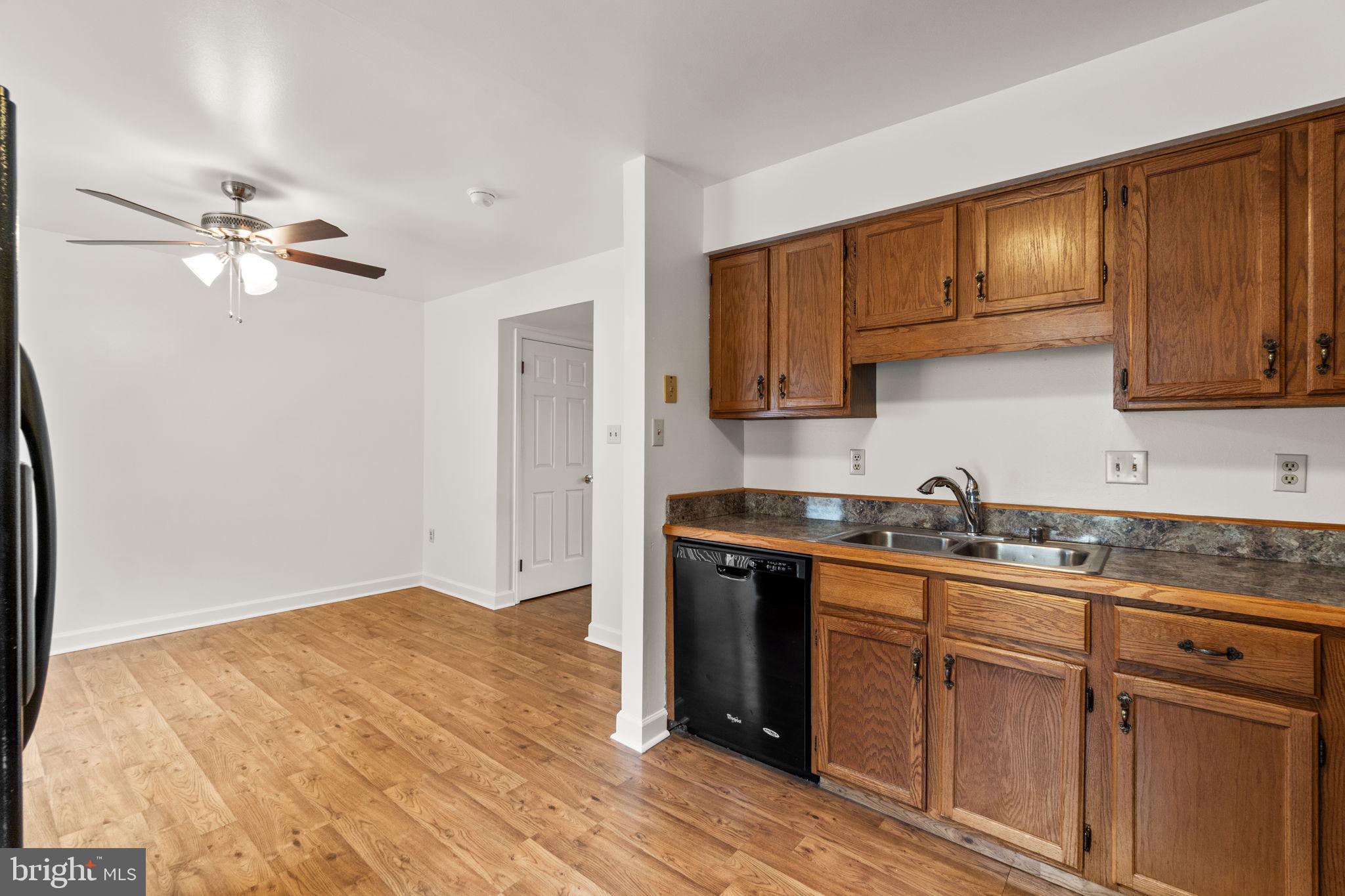 110 E HAMMAKER STREET