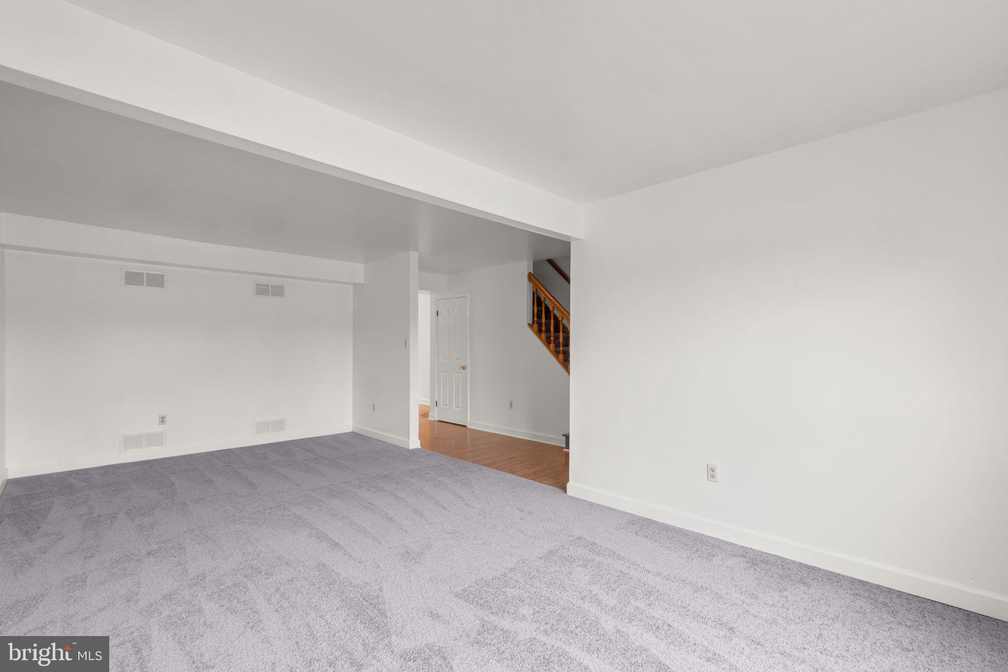 110 E HAMMAKER STREET