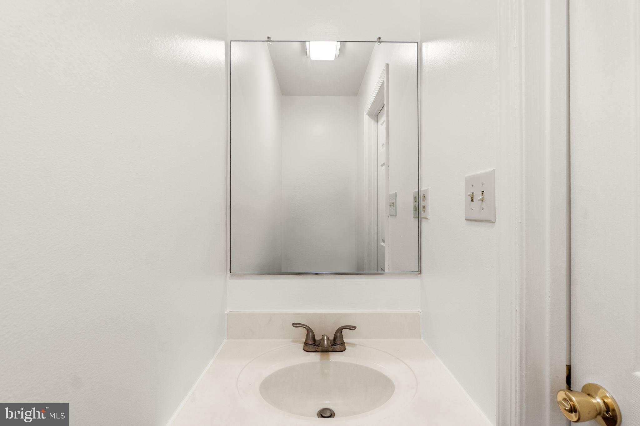 110 E HAMMAKER STREET