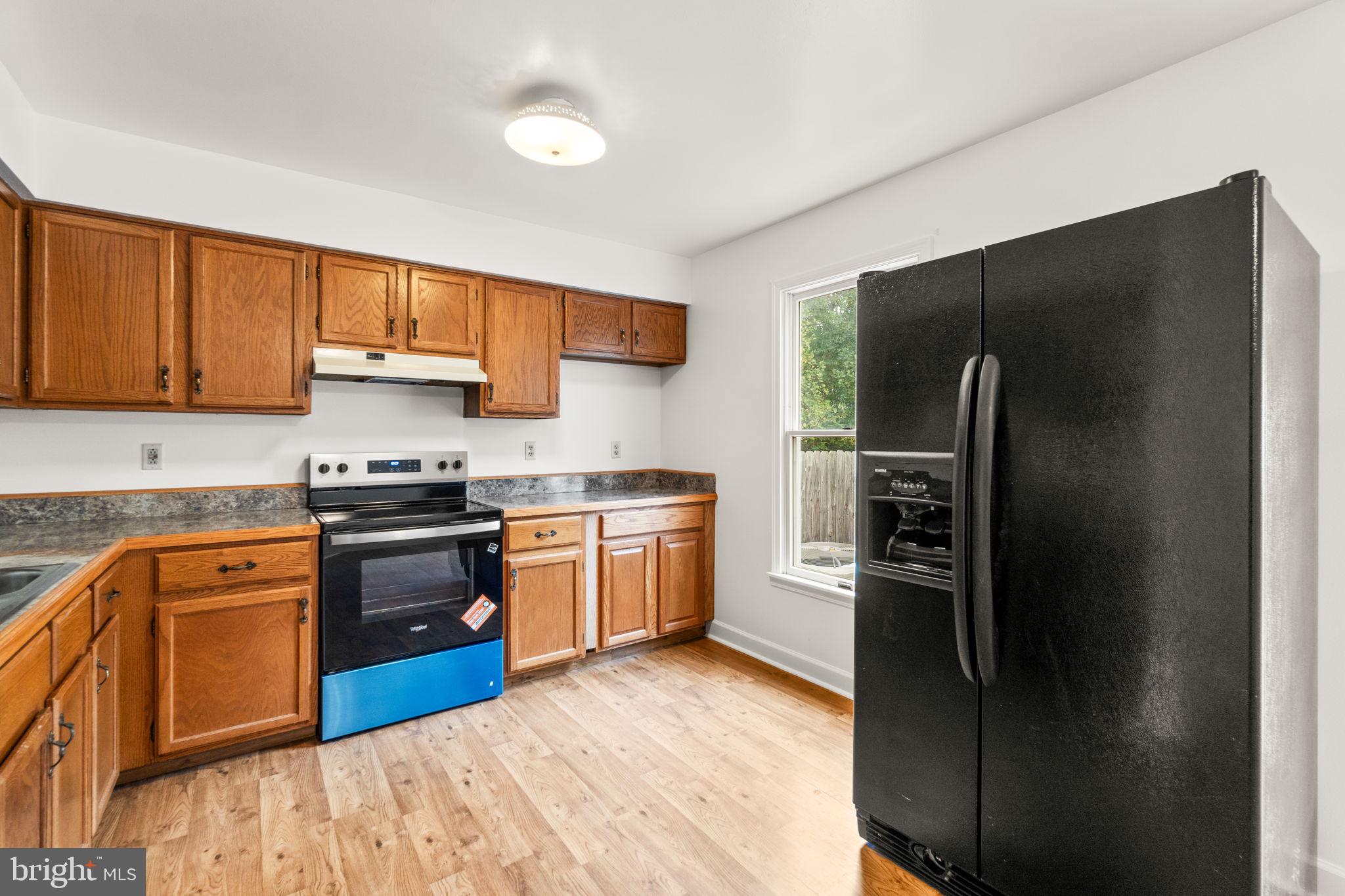 110 E HAMMAKER STREET