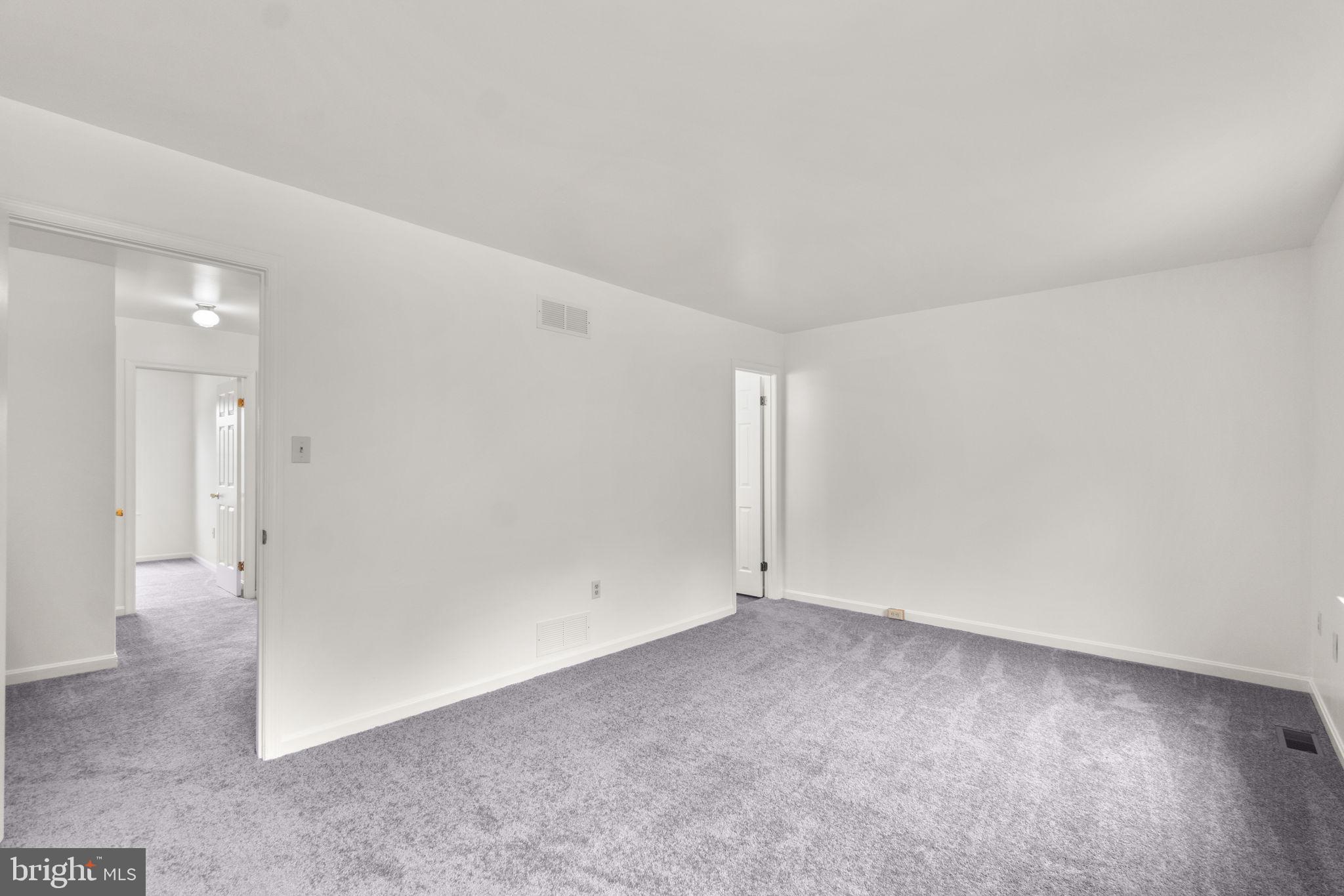 110 E HAMMAKER STREET