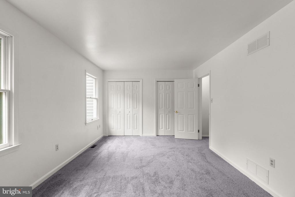 110 E HAMMAKER STREET