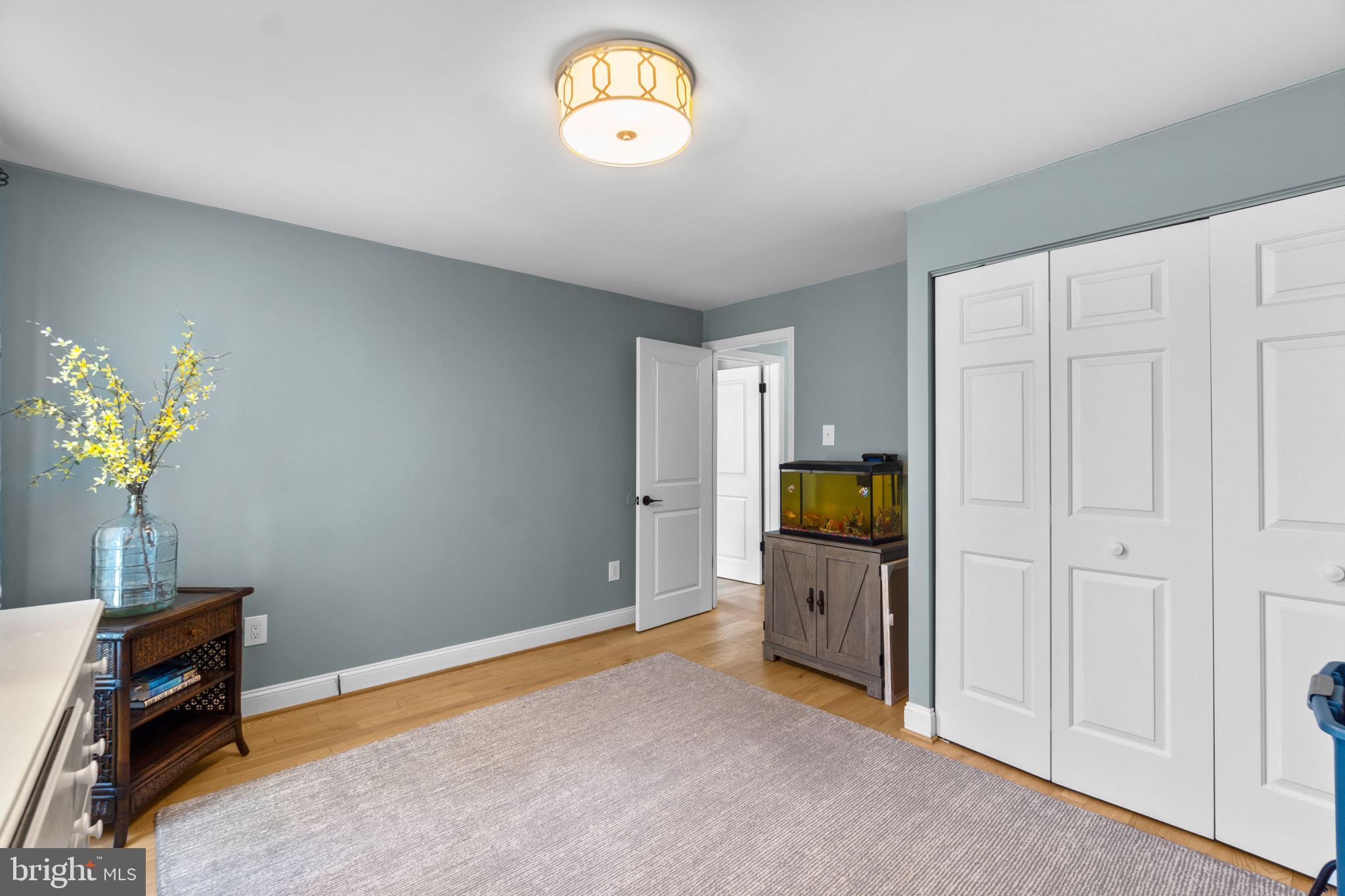 3856 SAINT CLAIR COURT