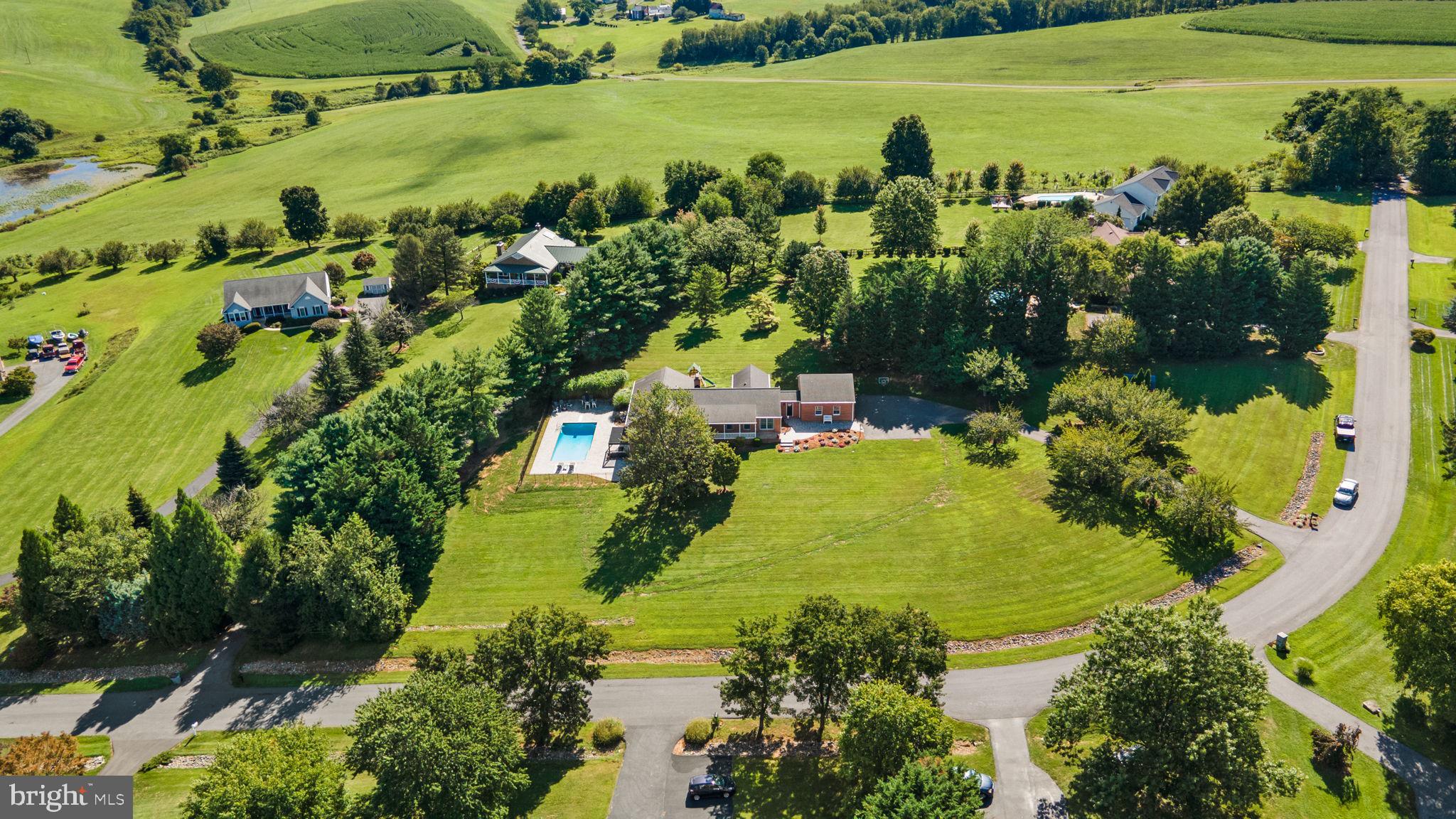 3856 SAINT CLAIR COURT