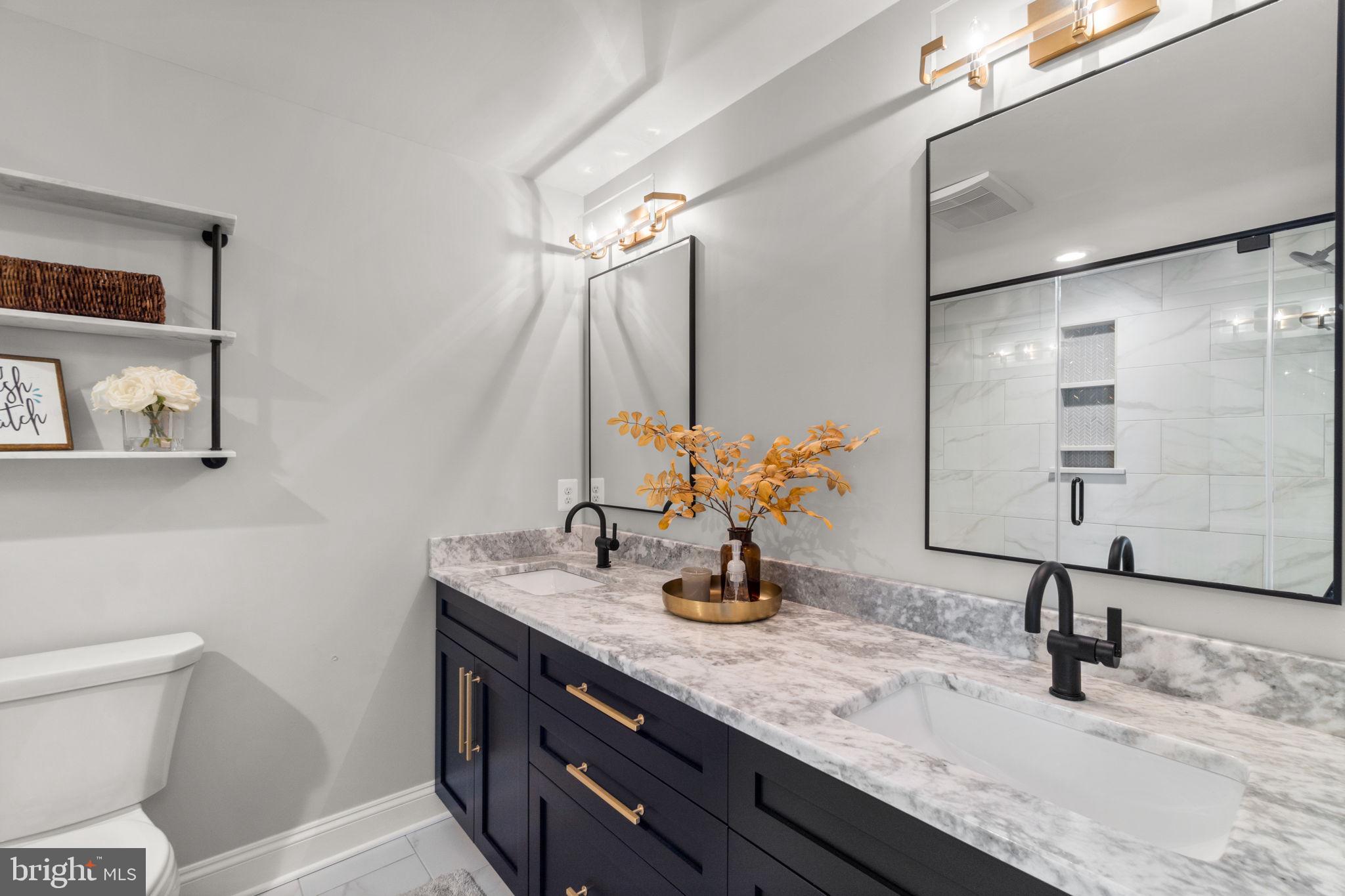 3856 SAINT CLAIR COURT