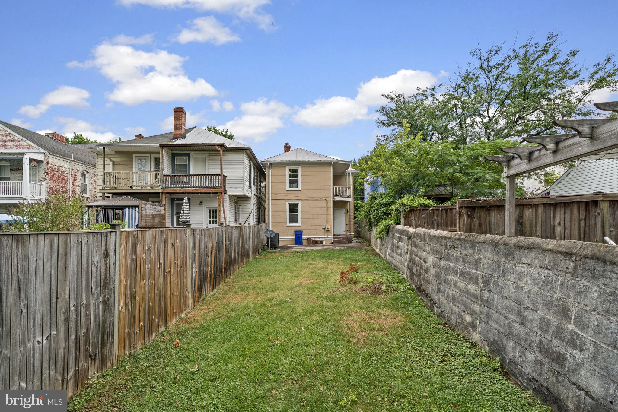 210 Dill Ave