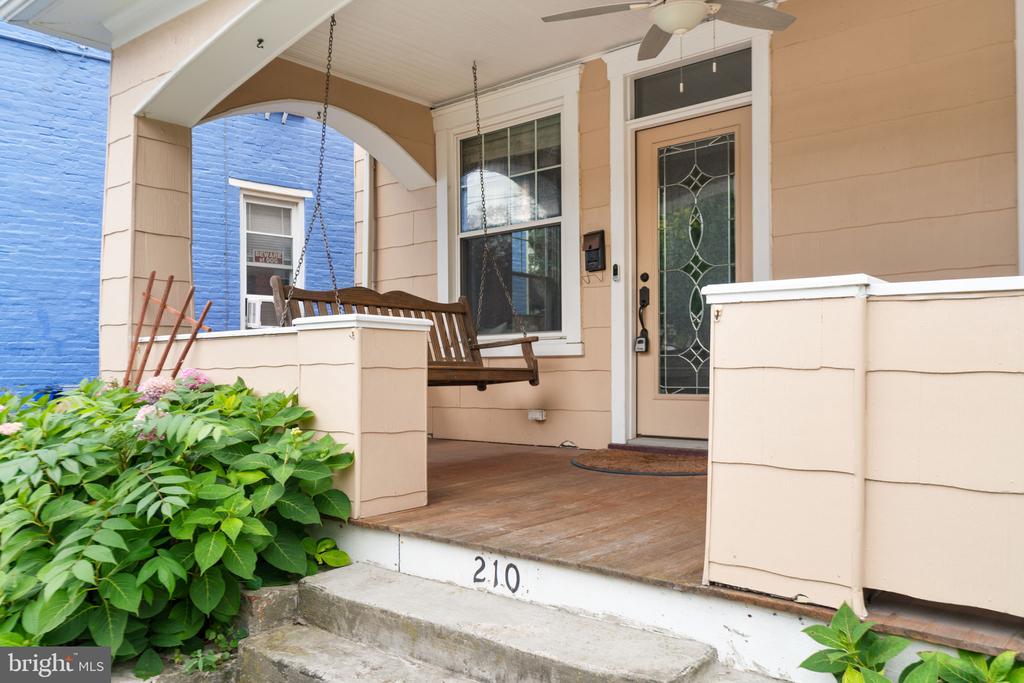 210 Dill Ave