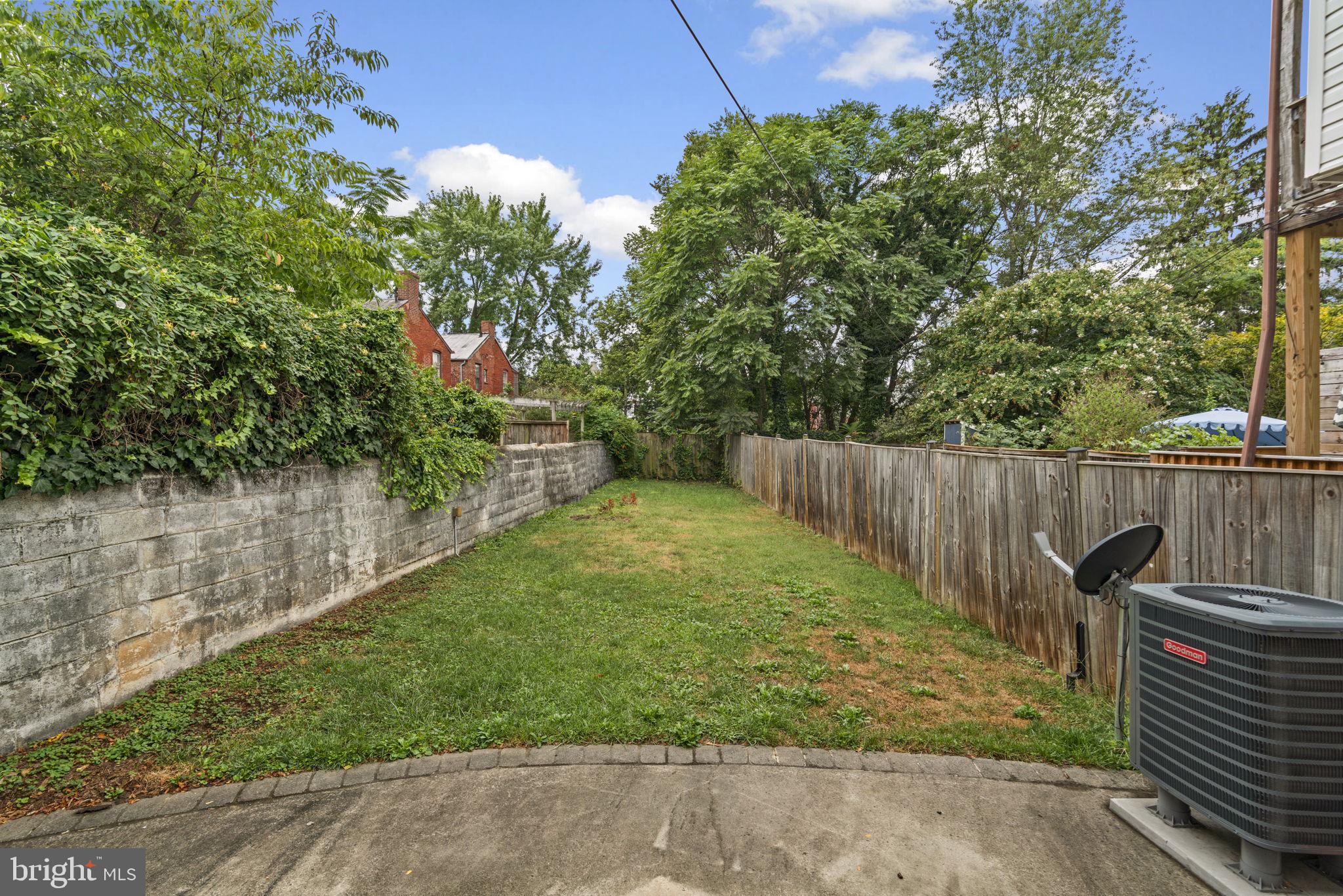 210 Dill Ave