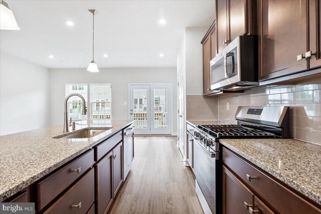1795 ATLAS DRIVE