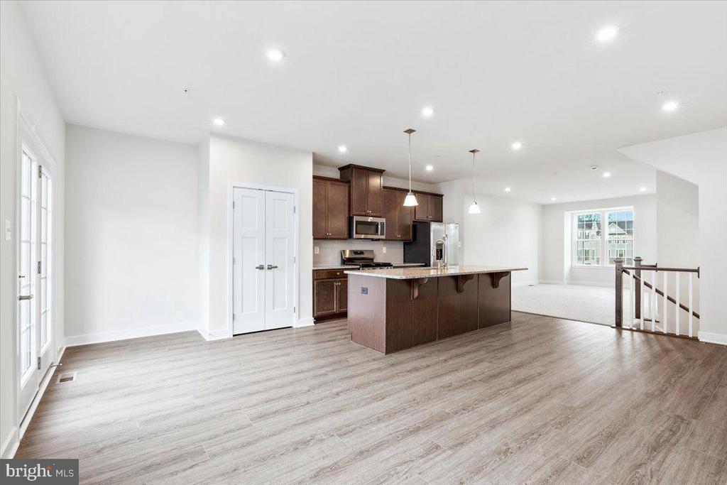 1795 ATLAS DRIVE