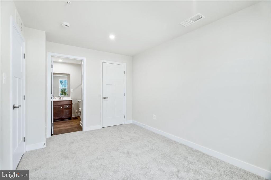 1795 ATLAS DRIVE