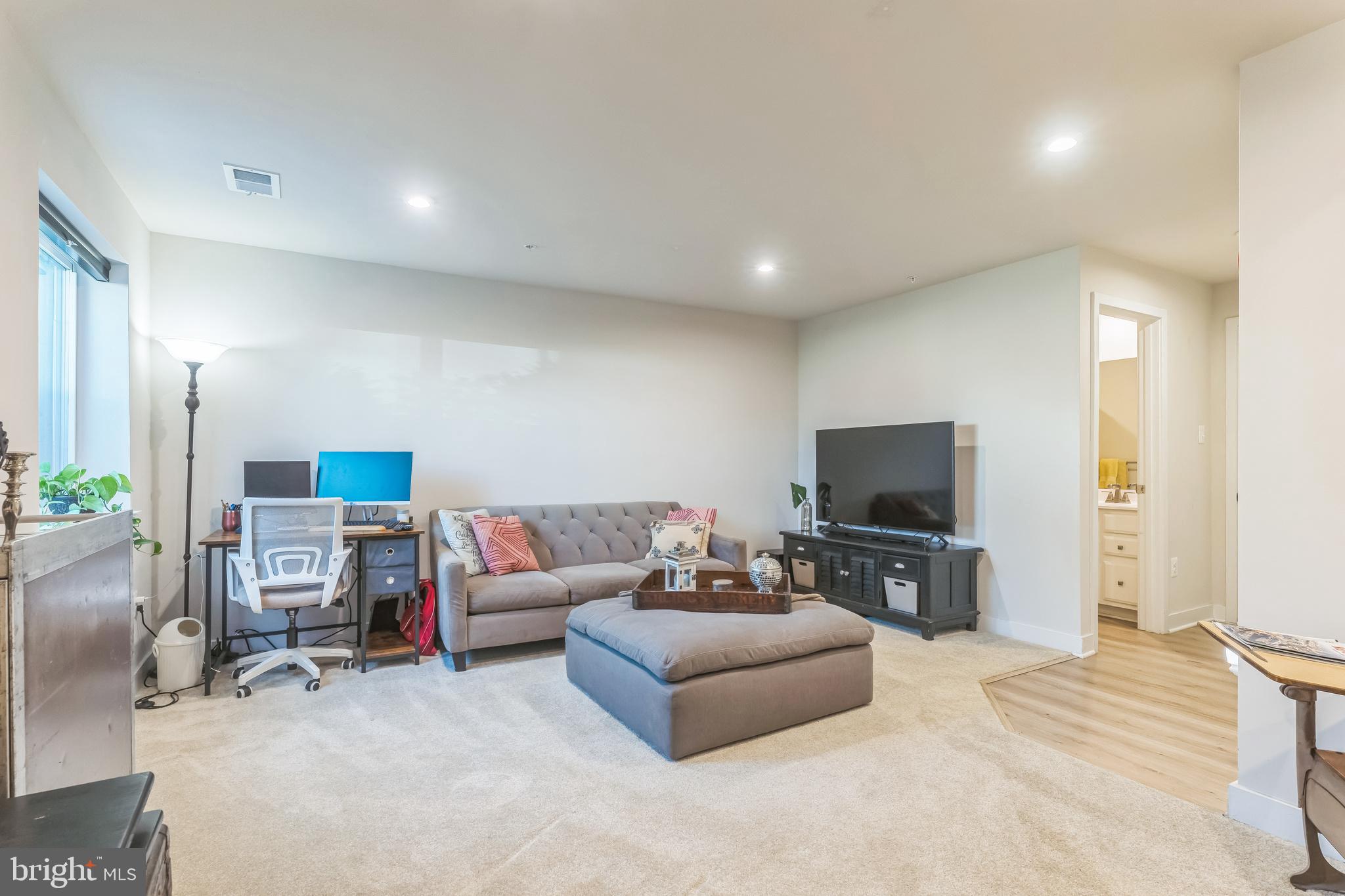 235 EDWIN RD