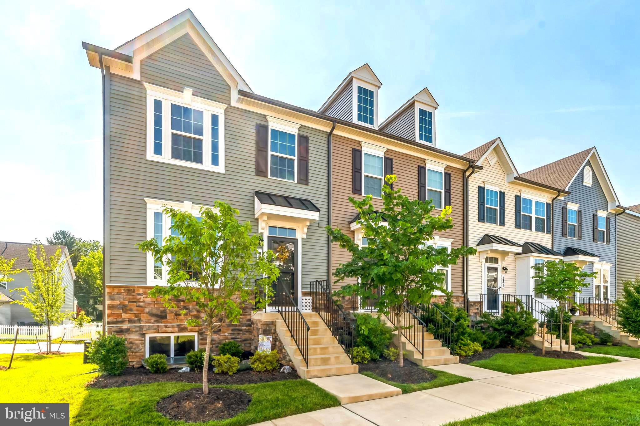 235 EDWIN RD