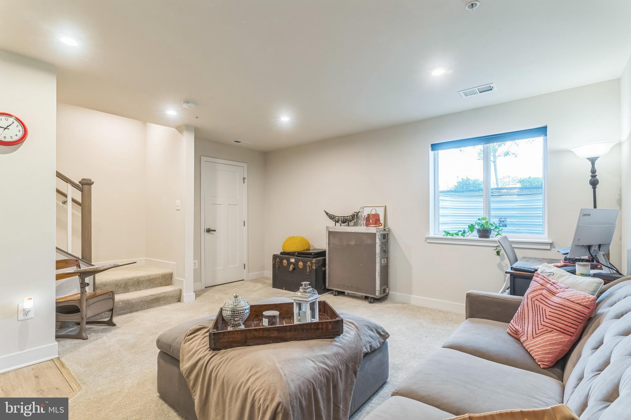 235 EDWIN RD