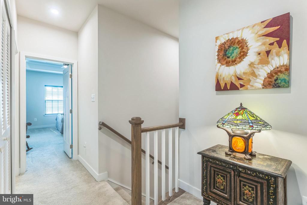 235 EDWIN RD