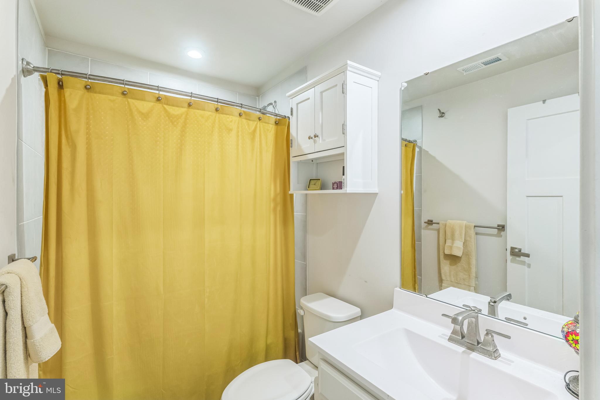 235 EDWIN RD