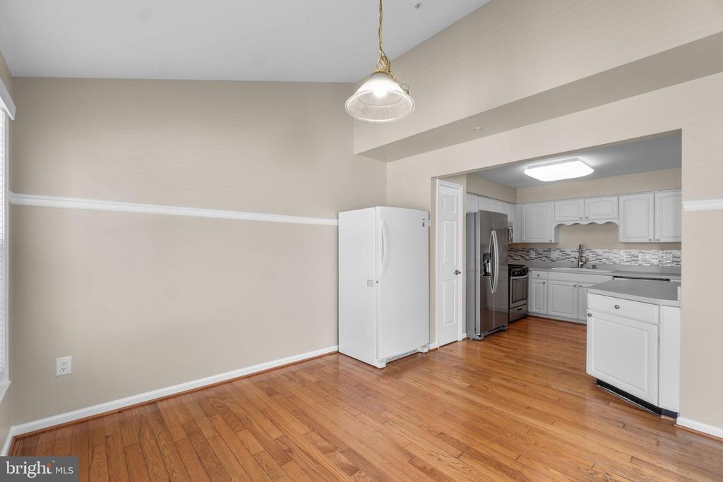 1619 COOPERS WAY