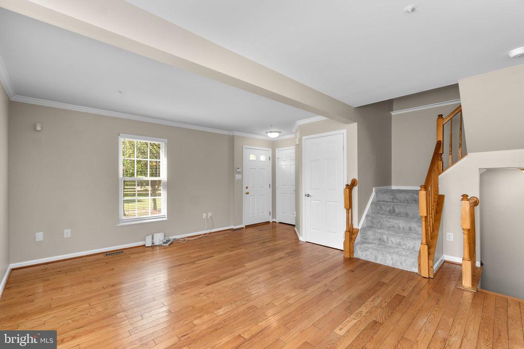 1619 COOPERS WAY