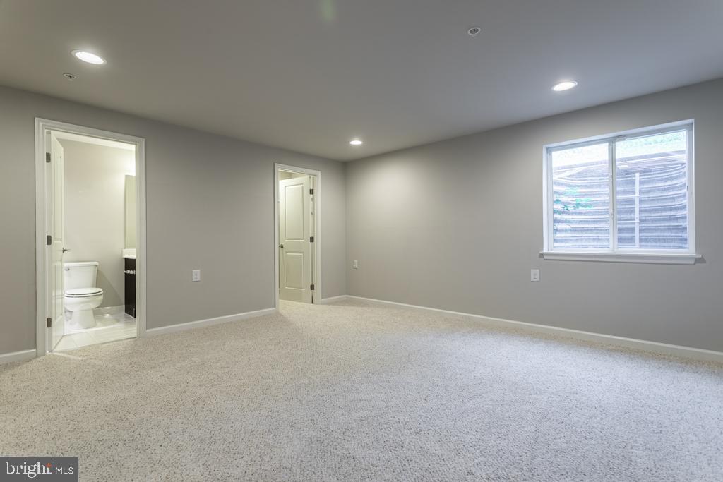 6913 COUNTRY CLUB TERRACE