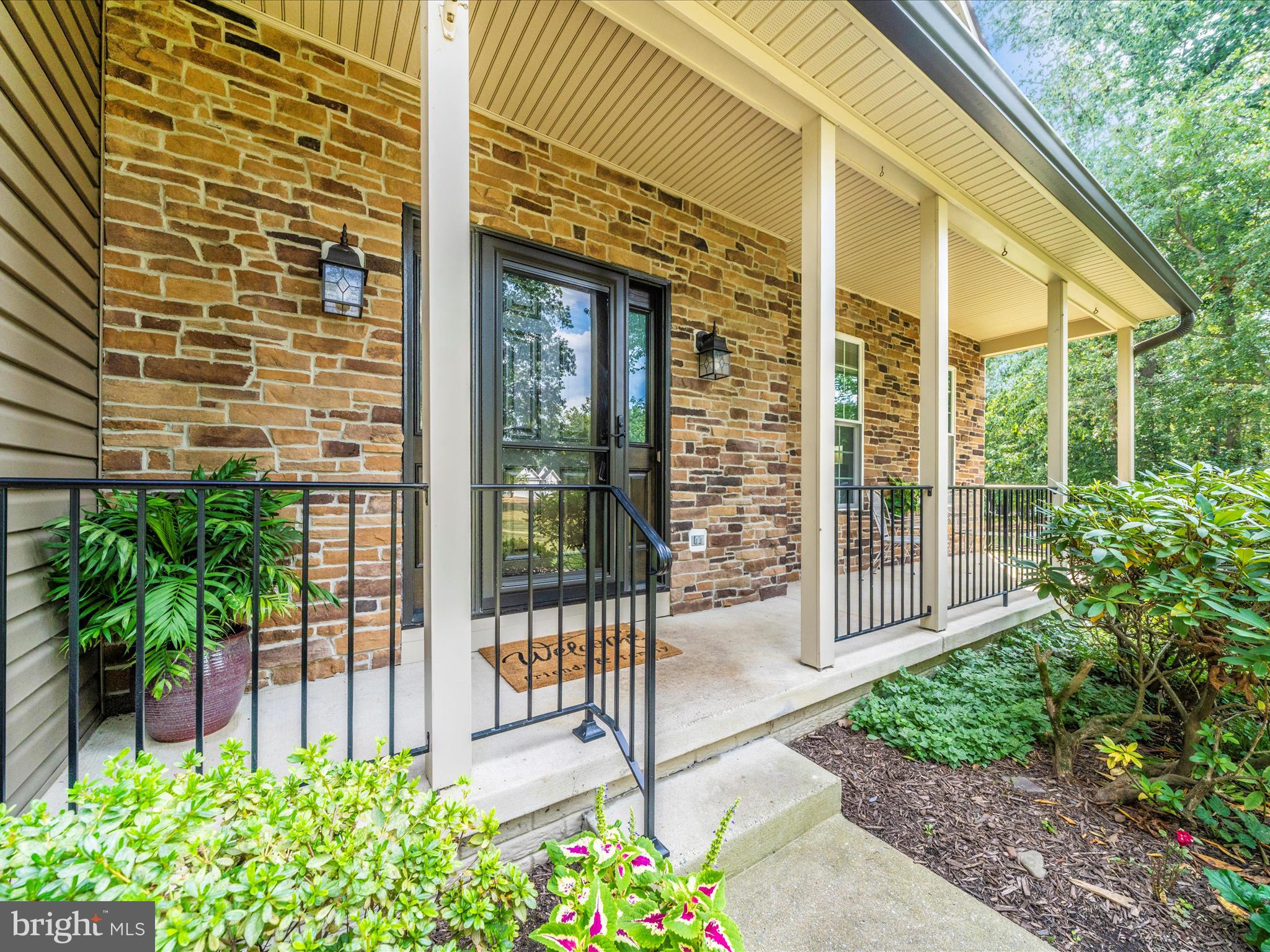 7813 OAK LEAF COURT