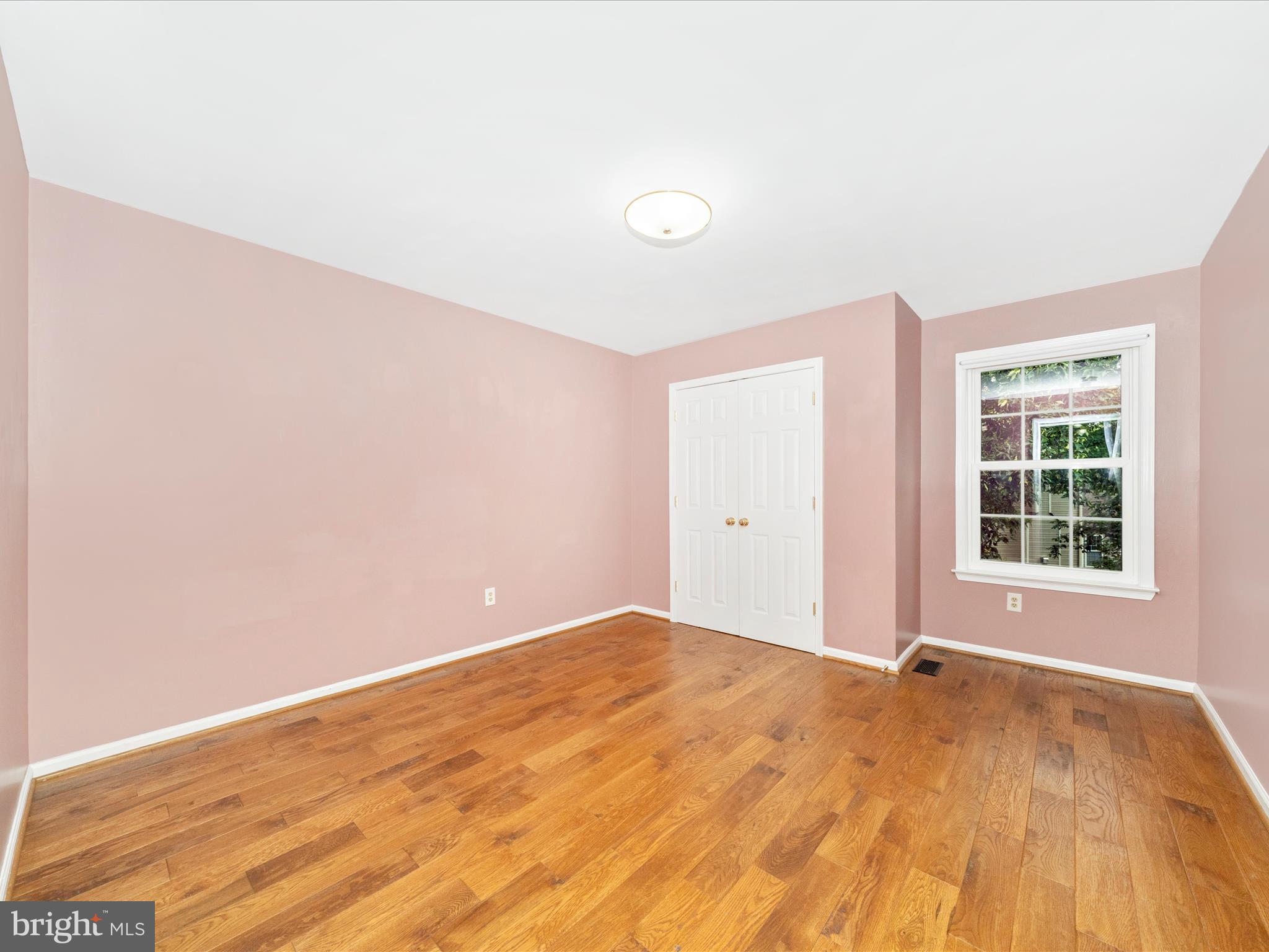 7813 OAK LEAF COURT