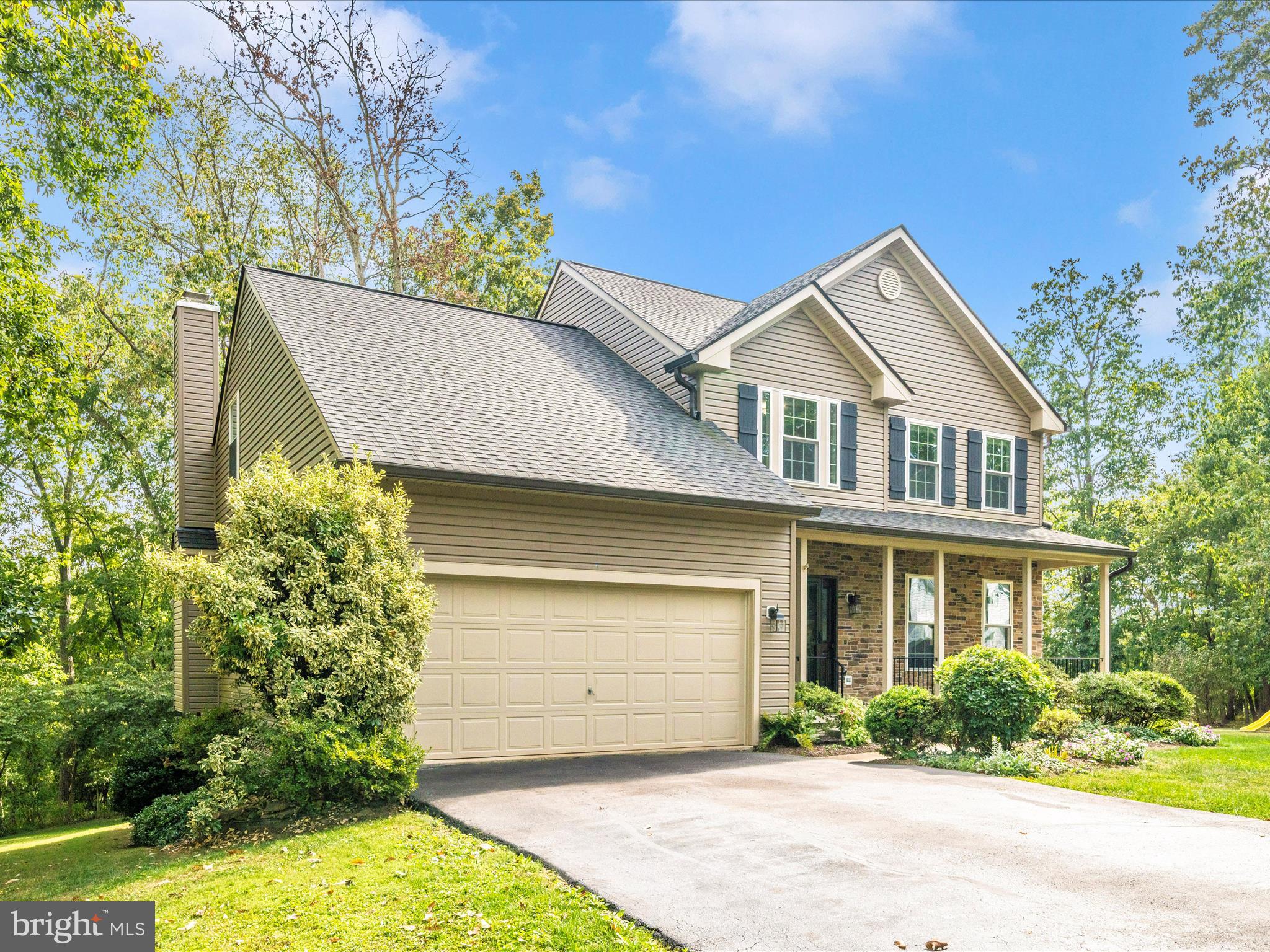 7813 OAK LEAF COURT