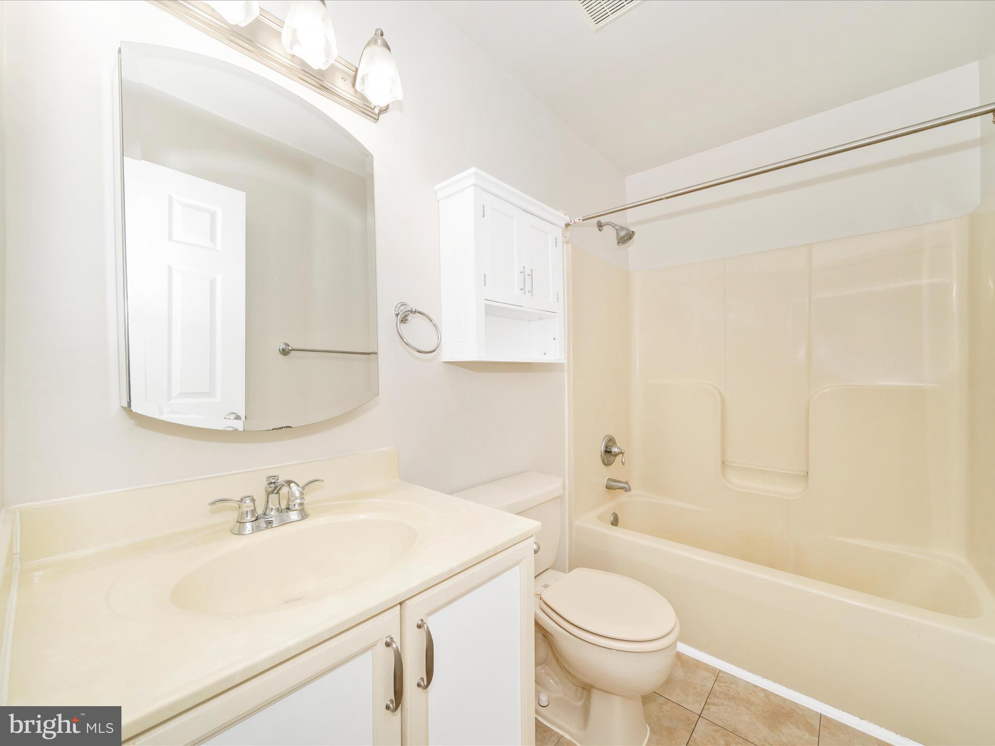 7813 OAK LEAF COURT
