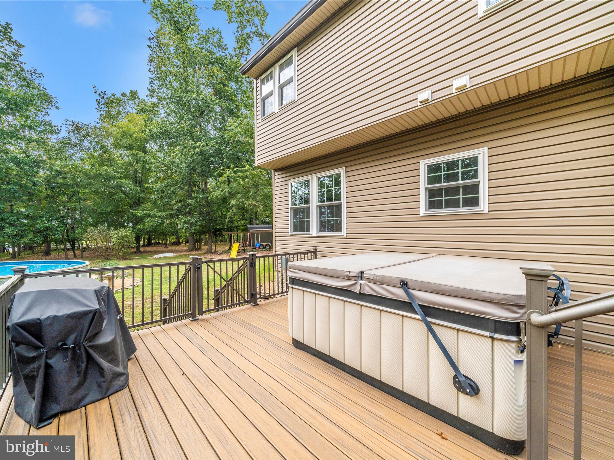 7813 OAK LEAF COURT