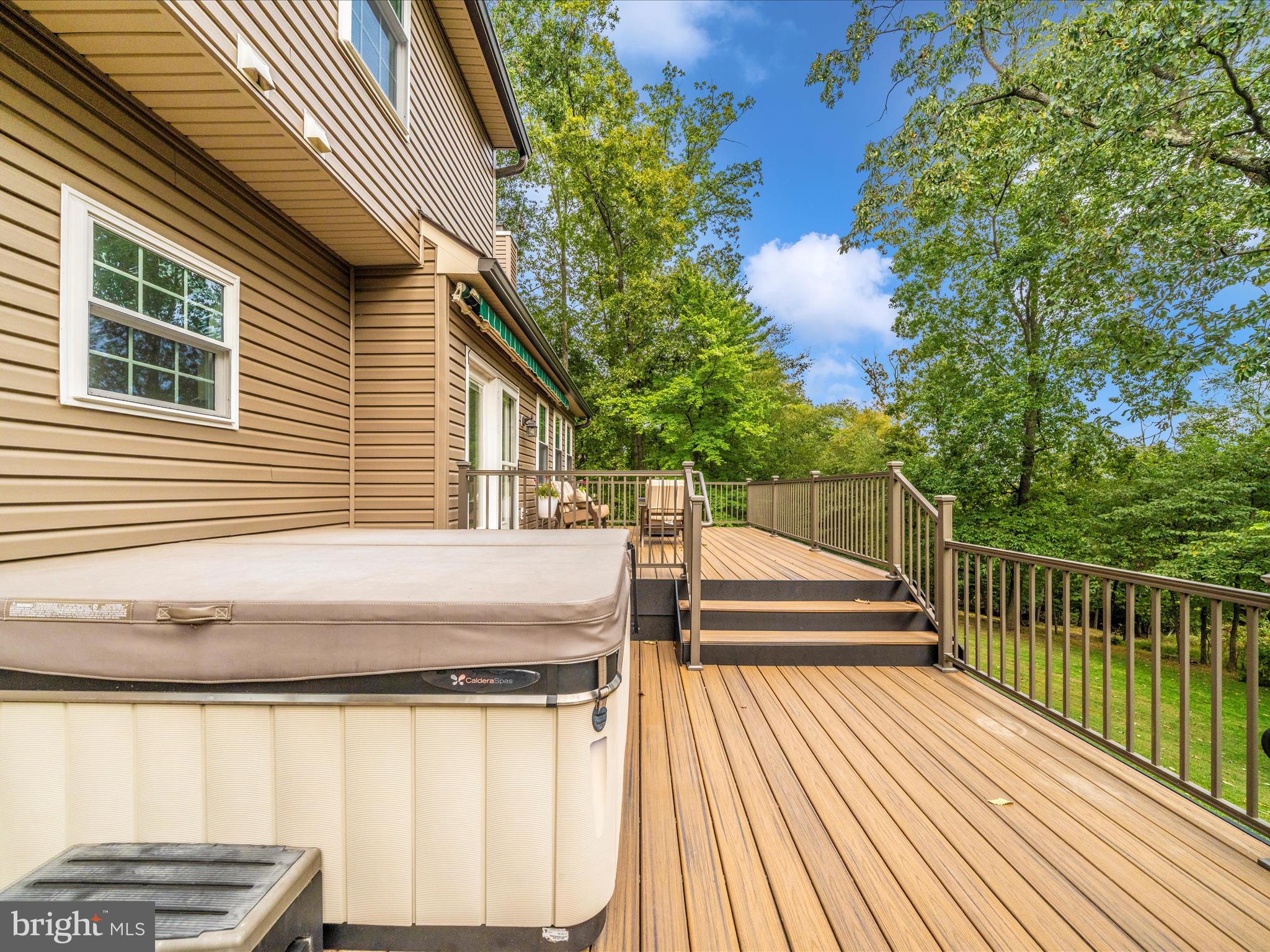 7813 OAK LEAF COURT