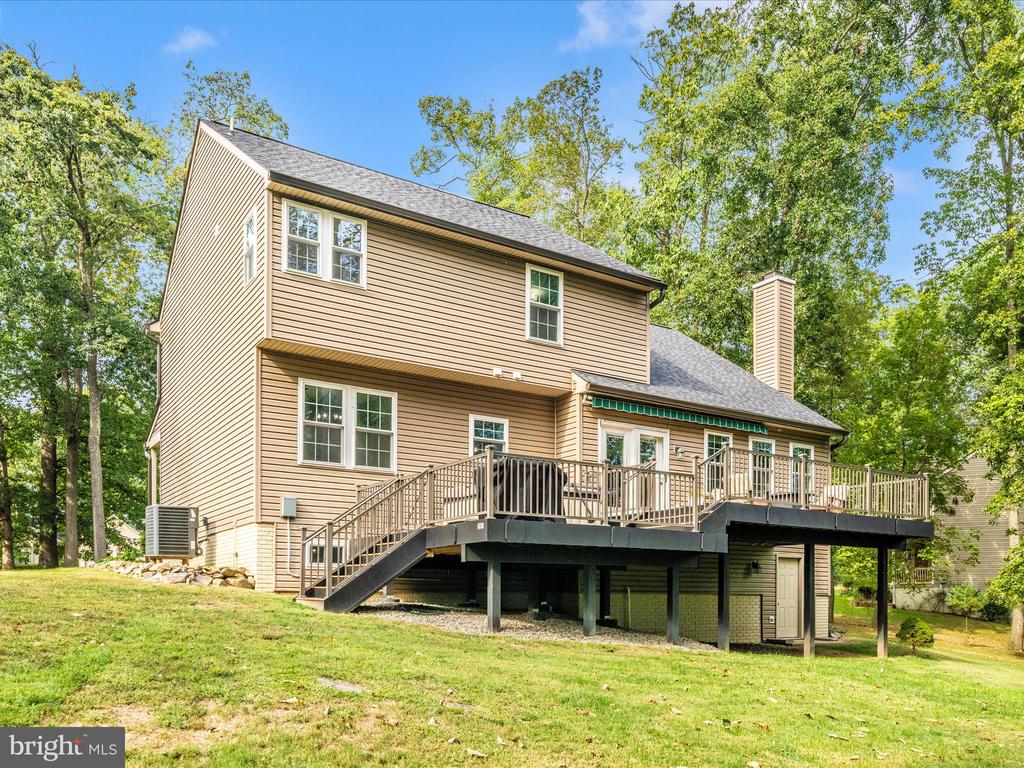 7813 OAK LEAF COURT