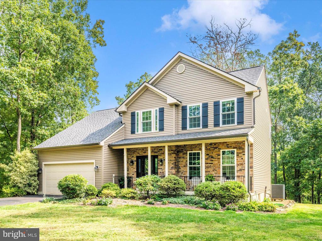 7813 OAK LEAF COURT