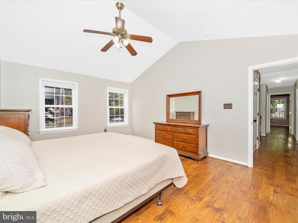 7813 OAK LEAF COURT