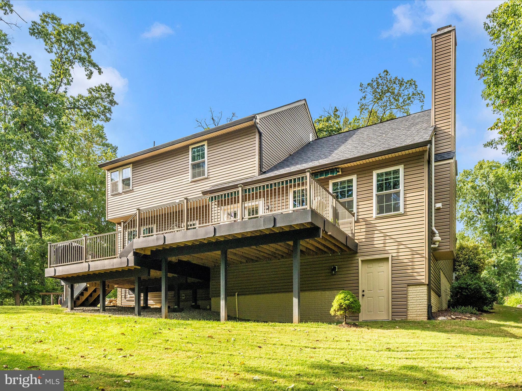 7813 OAK LEAF COURT