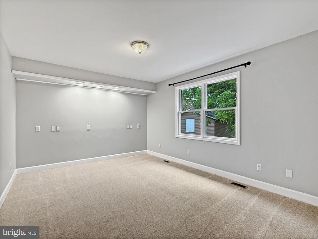 8749 RAMSBURG ROAD
