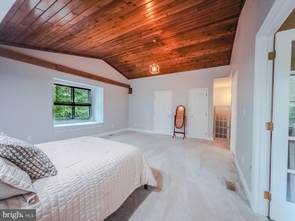 8749 RAMSBURG ROAD