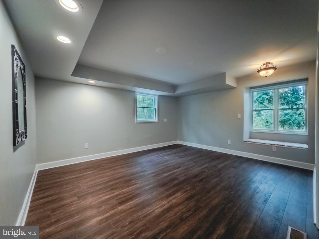 8749 RAMSBURG ROAD