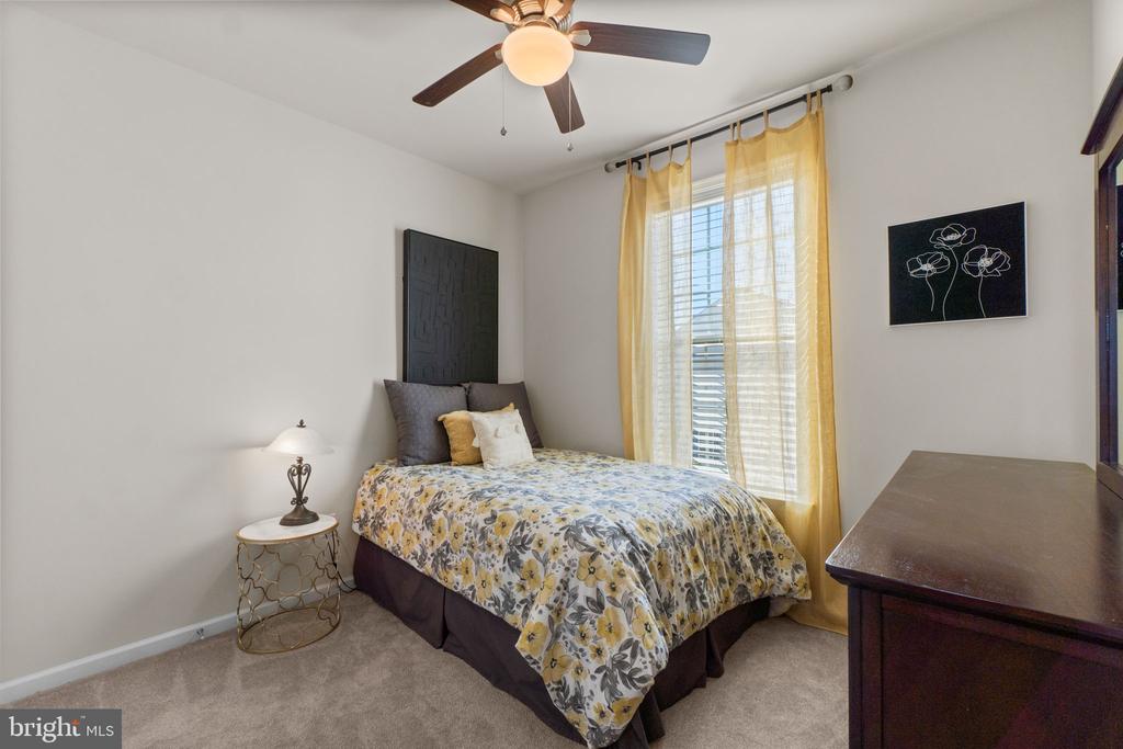 2804 SHEARWATER LANE