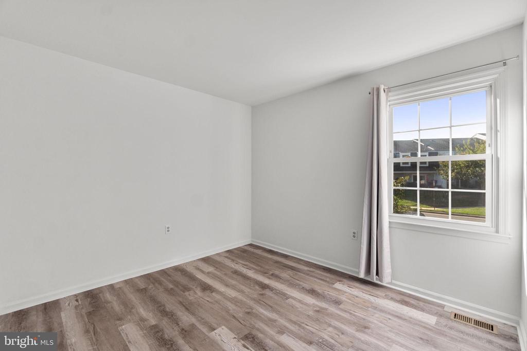 1225 DANIELLE DRIVE E 1225E