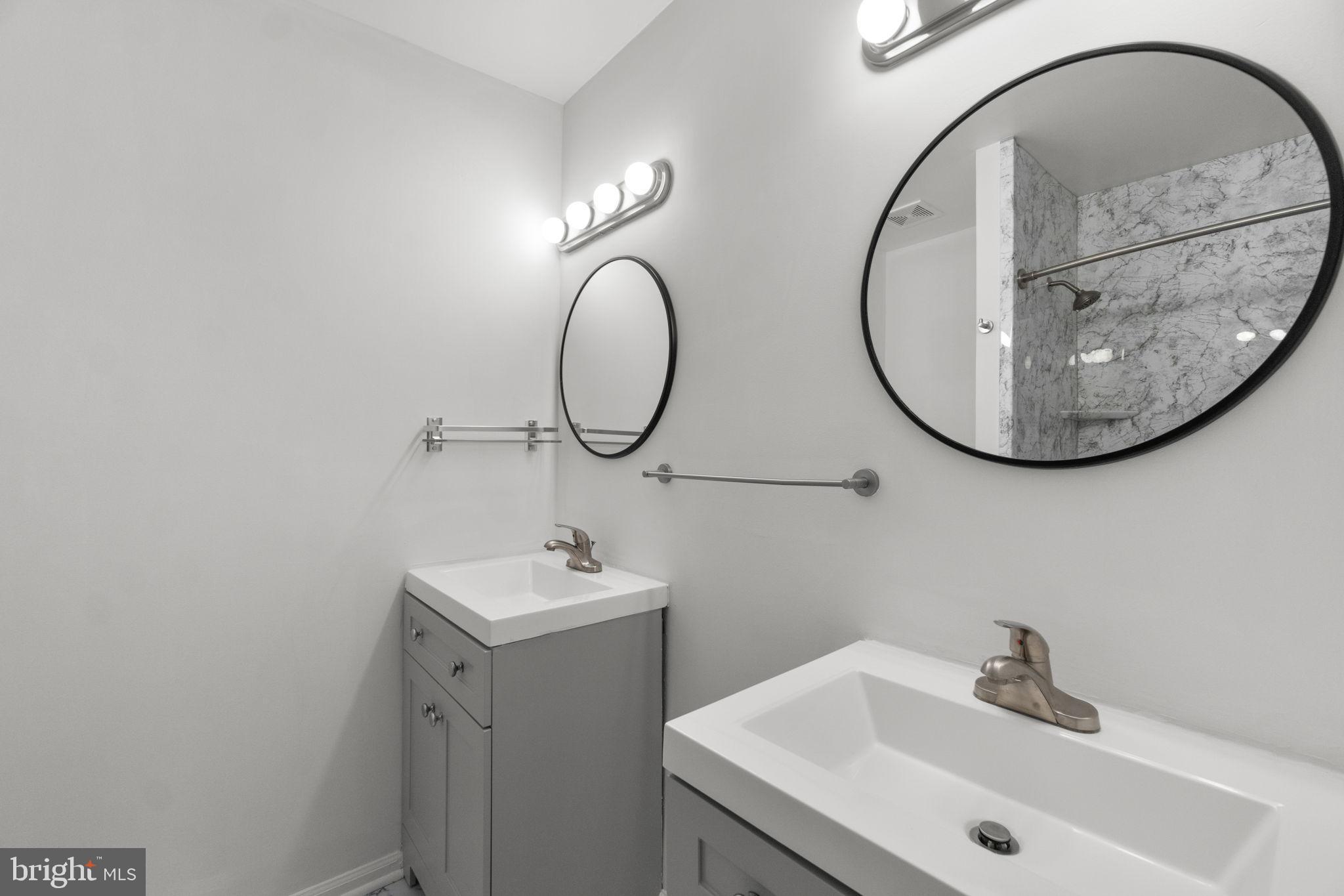 1225 DANIELLE DRIVE E 1225E