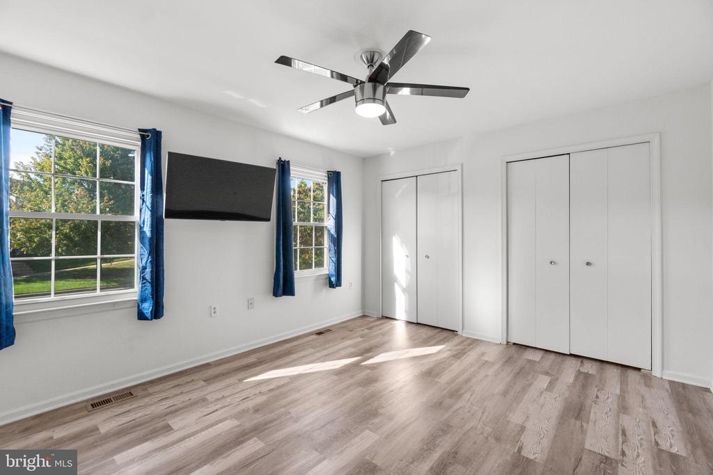 1225 DANIELLE DRIVE E 1225E
