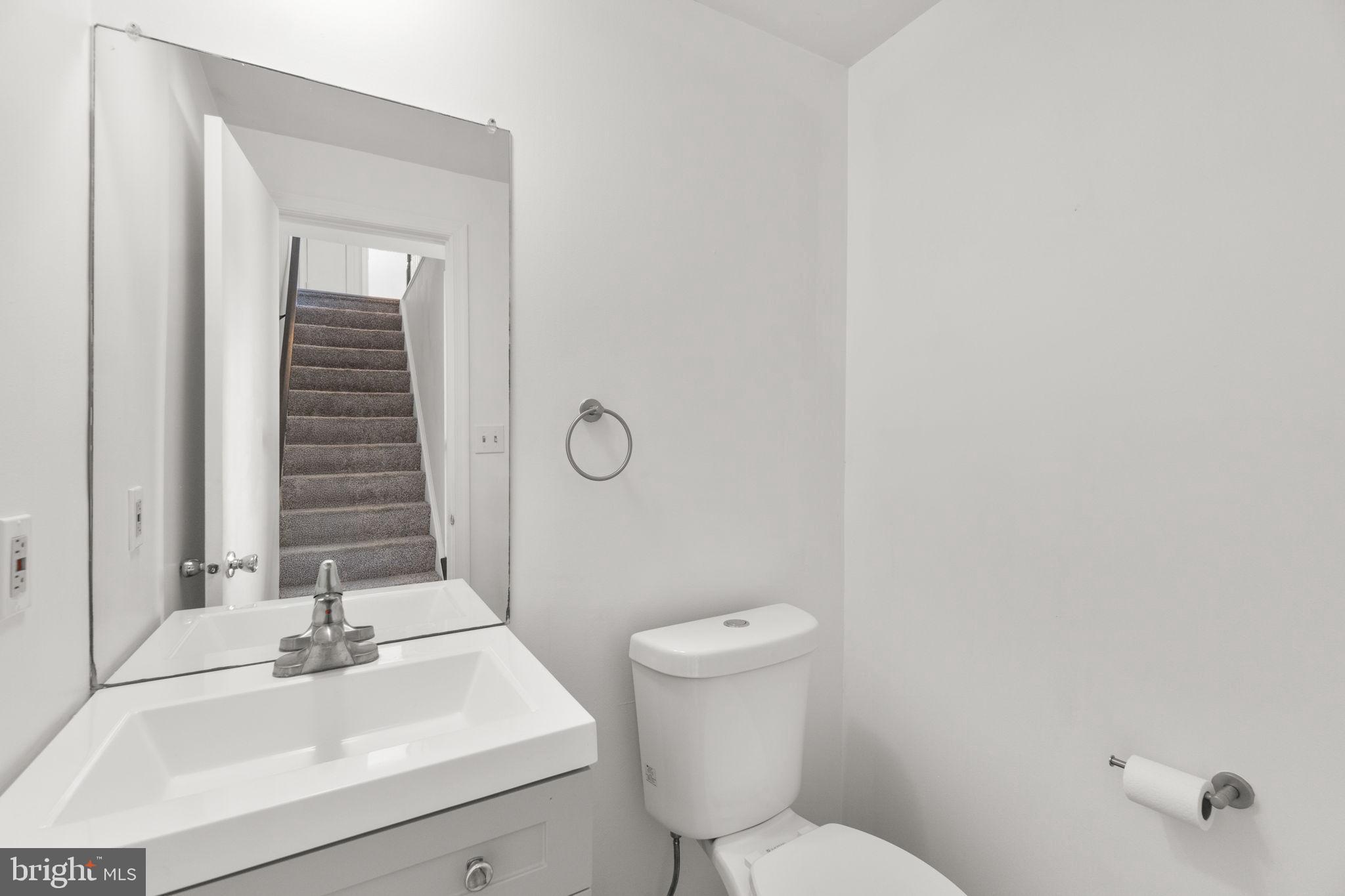 1225 DANIELLE DRIVE E 1225E