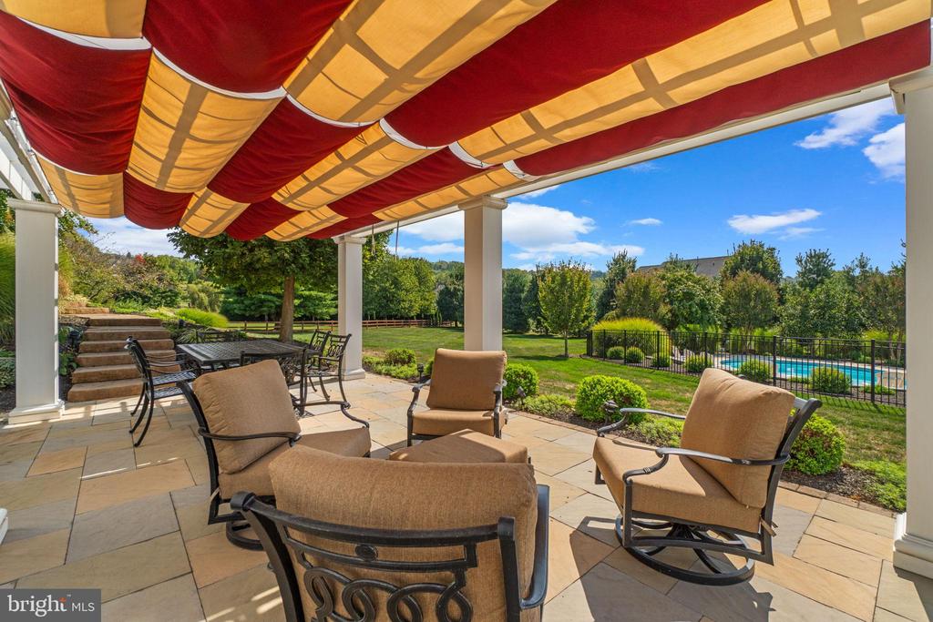 4257 BRIARWOOD COURT