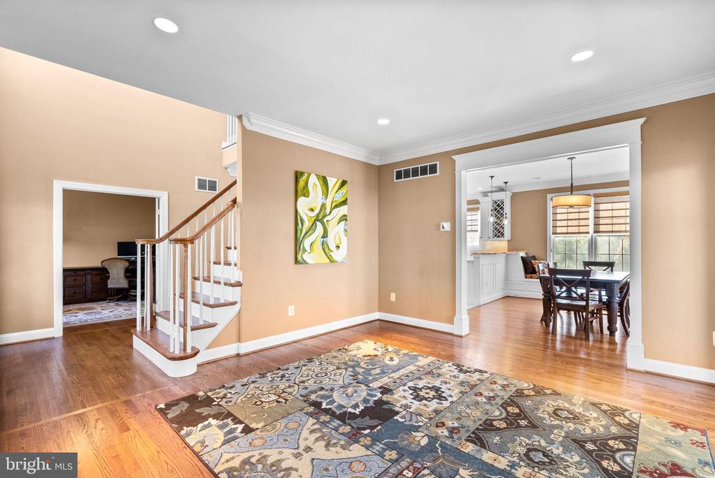4257 BRIARWOOD COURT